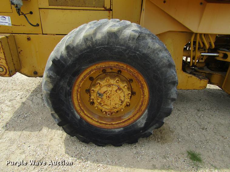 image for item DF3828 1989 Caterpillar IT28B wheel loader