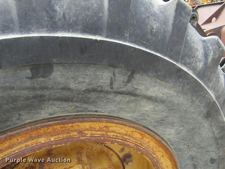image for item DF3828 1989 Caterpillar IT28B wheel loader
