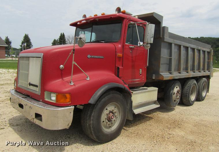 image for item DF3829 1997 International 9200 dump truck