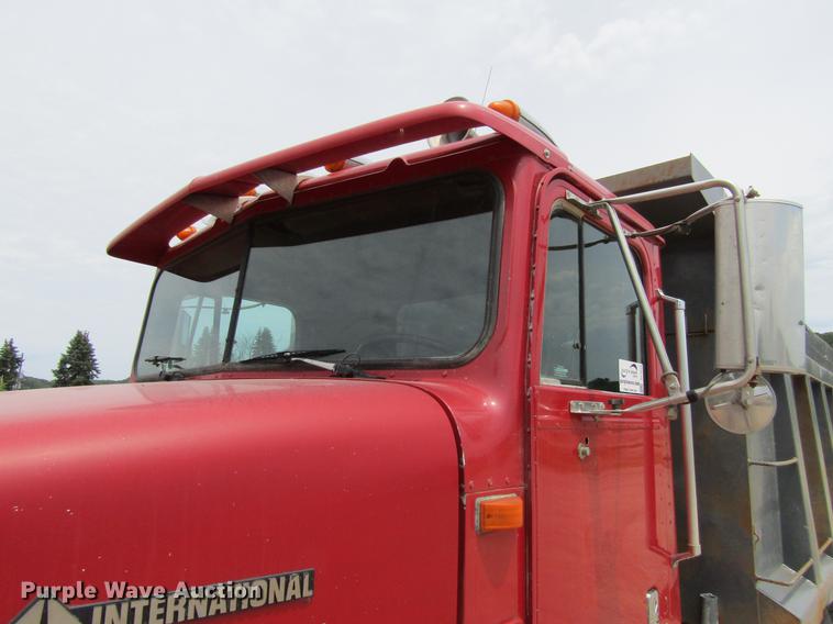 image for item DF3829 1997 International 9200 dump truck