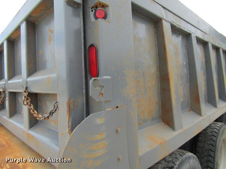 image for item DF3829 1997 International 9200 dump truck