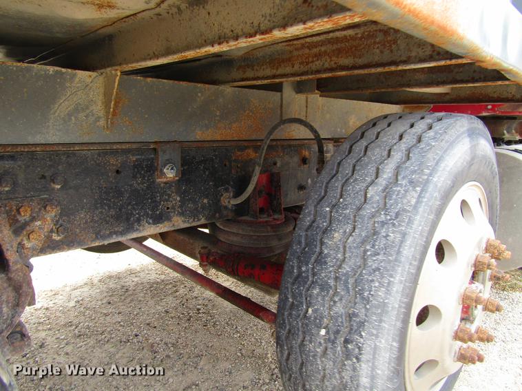 image for item DF3829 1997 International 9200 dump truck