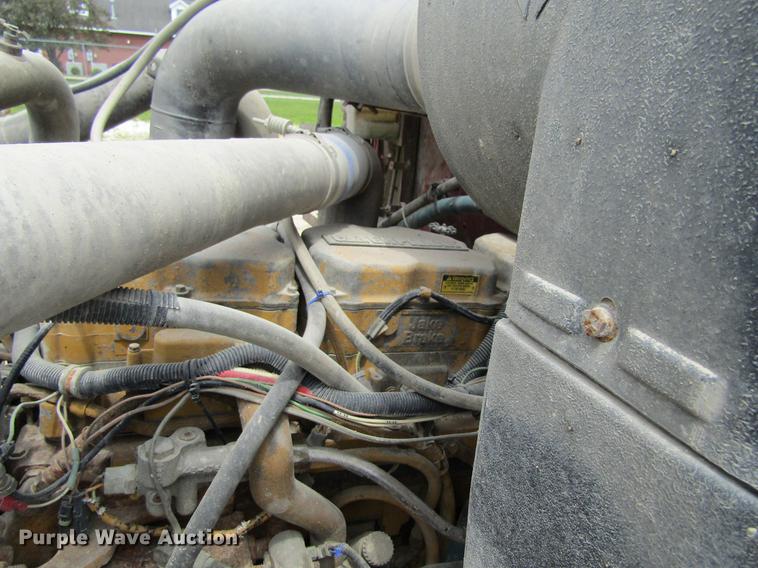 image for item DF3829 1997 International 9200 dump truck