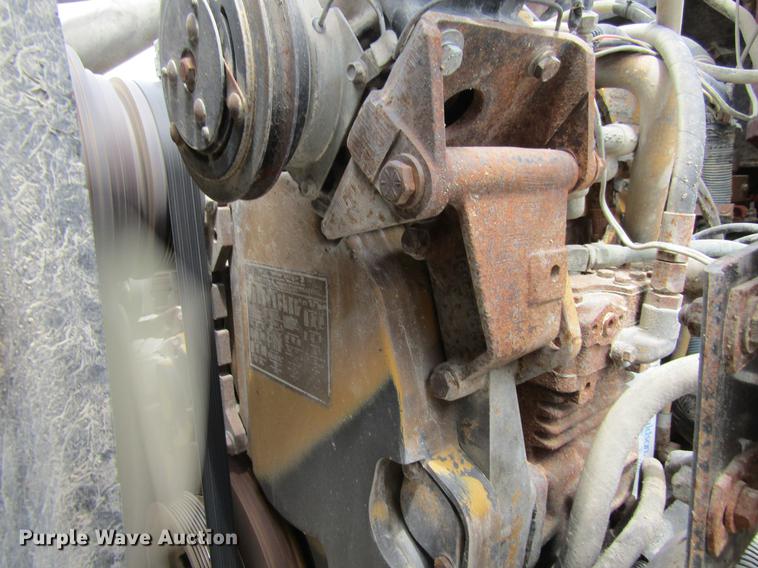 image for item DF3829 1997 International 9200 dump truck