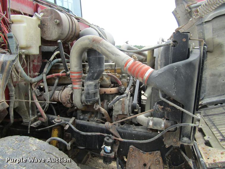 image for item DF3829 1997 International 9200 dump truck