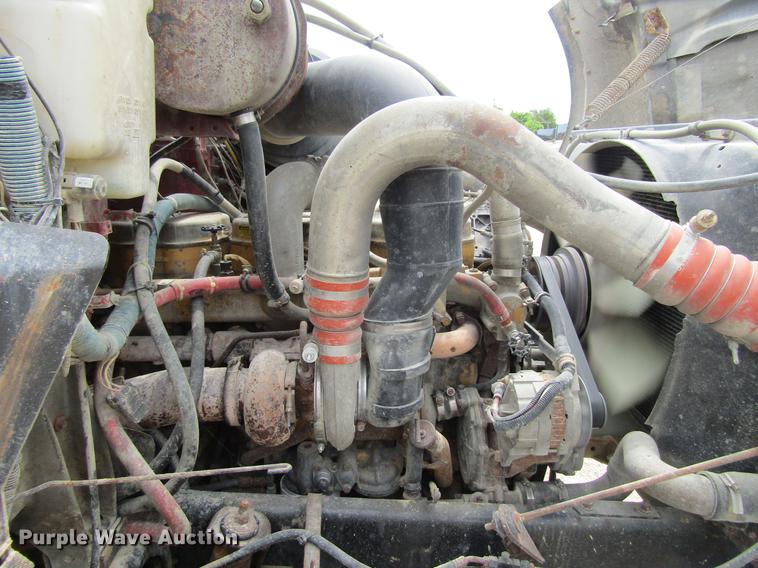 image for item DF3829 1997 International 9200 dump truck