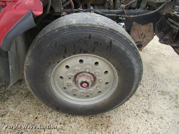 image for item DF3829 1997 International 9200 dump truck