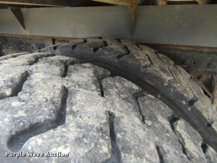 image for item DF3829 1997 International 9200 dump truck