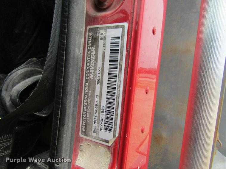 image for item DF3829 1997 International 9200 dump truck