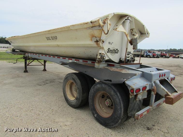 image for item DF3835 1999 Smithco SC2002 side dump trailer