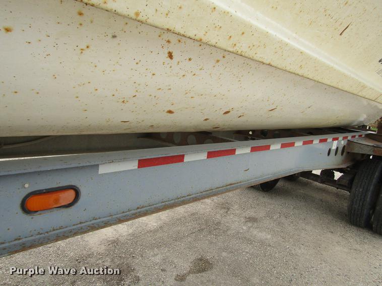 image for item DF3835 1999 Smithco SC2002 side dump trailer