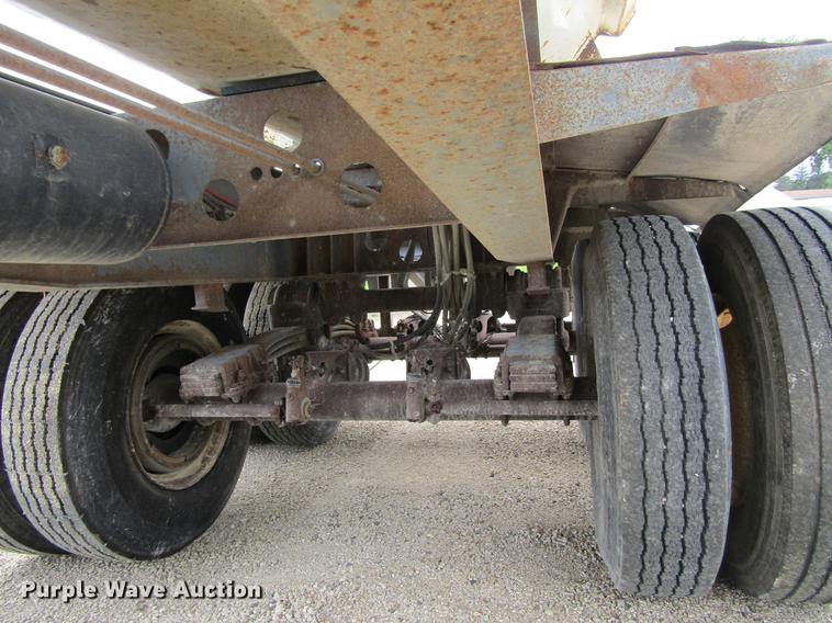 image for item DF3835 1999 Smithco SC2002 side dump trailer