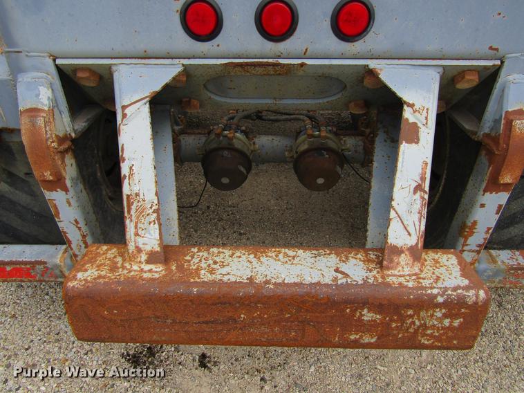 image for item DF3835 1999 Smithco SC2002 side dump trailer