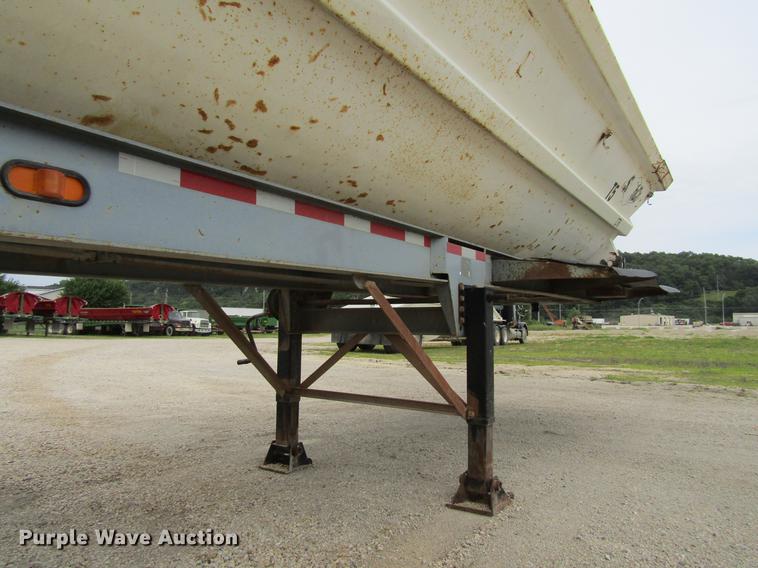 image for item DF3835 1999 Smithco SC2002 side dump trailer