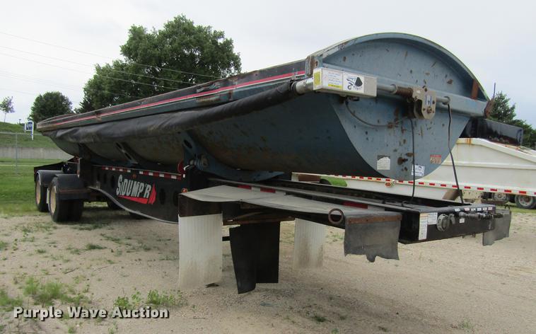 image for item DF3836 2007 Sidumpr side dump trailer