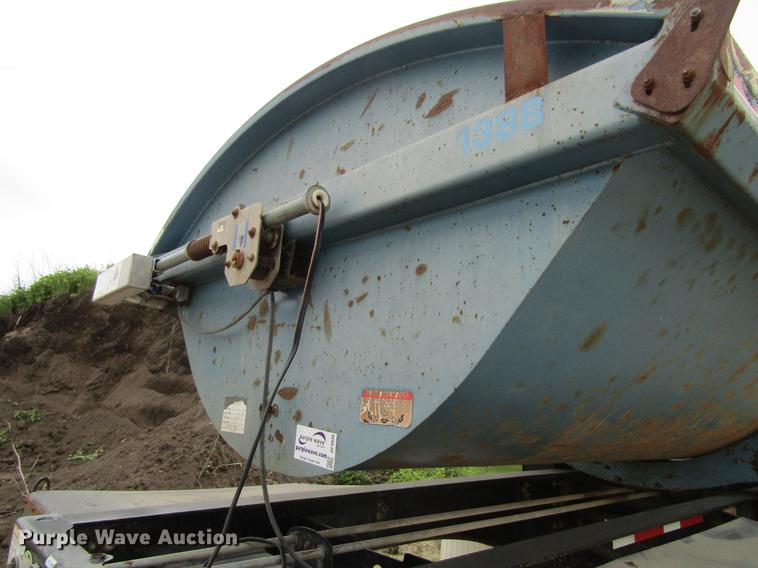 image for item DF3836 2007 Sidumpr side dump trailer