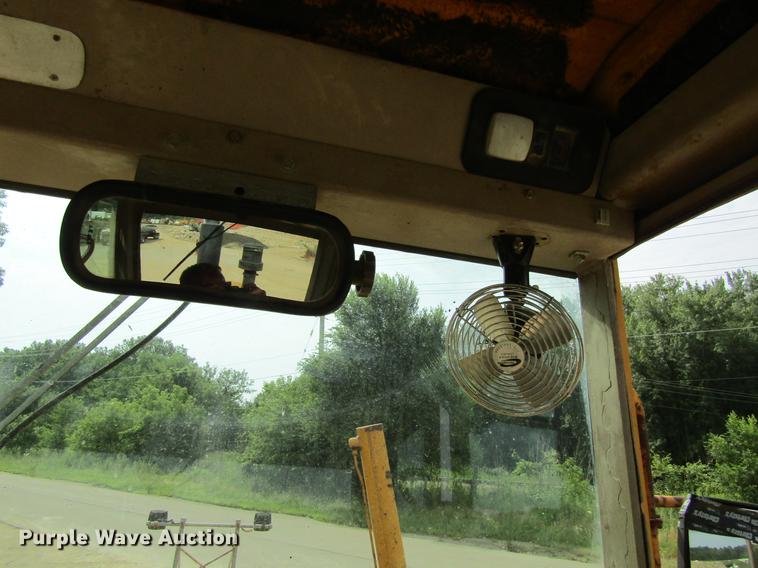 image for item DF3837 1986 John Deere 770BH motor grader