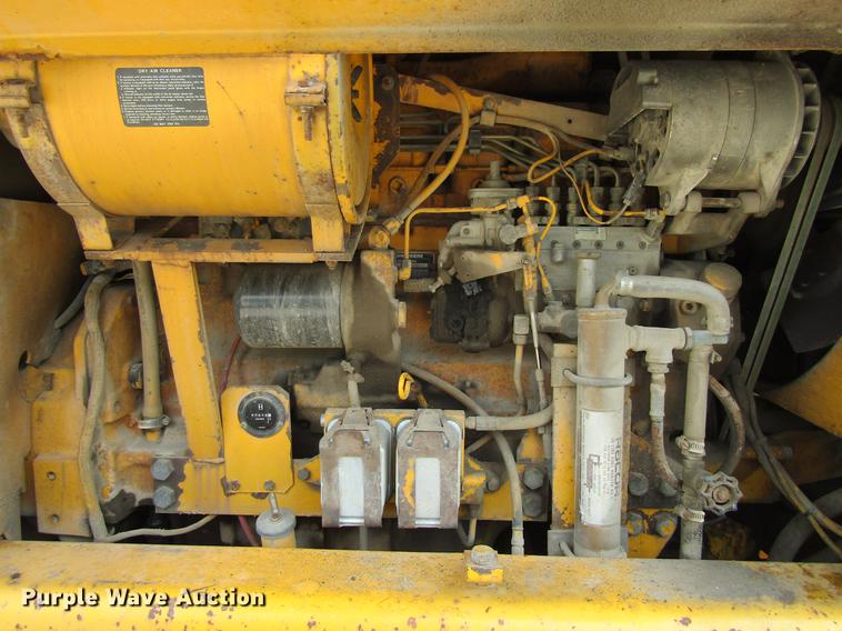 image for item DF3837 1986 John Deere 770BH motor grader