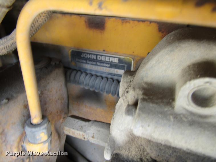 image for item DF3837 1986 John Deere 770BH motor grader