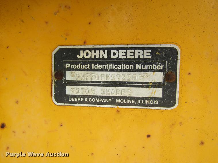 image for item DF3837 1986 John Deere 770BH motor grader