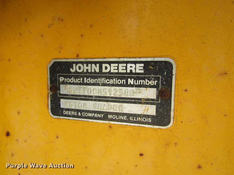 image for item DF3837 1986 John Deere 770BH motor grader