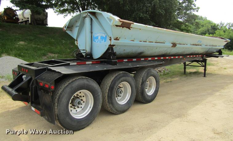 image for item DF3838 1999 Smithco side dump trailer