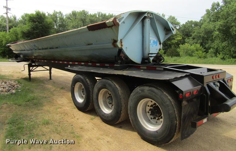 image for item DF3838 1999 Smithco side dump trailer