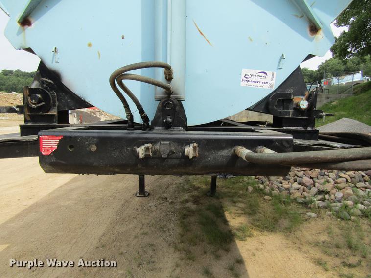 image for item DF3838 1999 Smithco side dump trailer