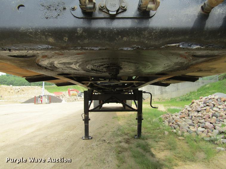 image for item DF3838 1999 Smithco side dump trailer