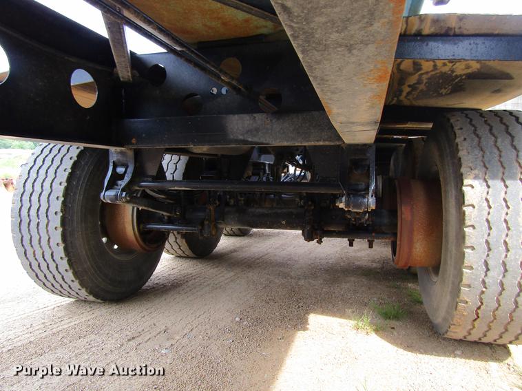 image for item DF3838 1999 Smithco side dump trailer