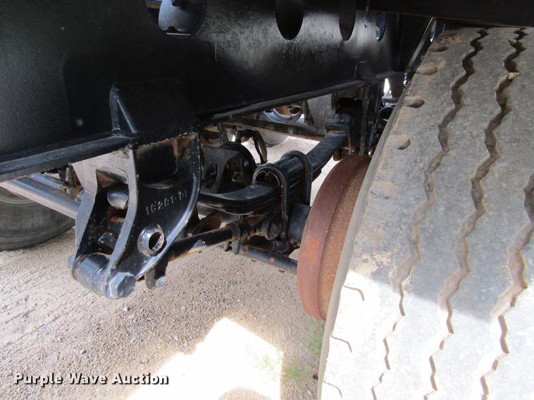 image for item DF3838 1999 Smithco side dump trailer