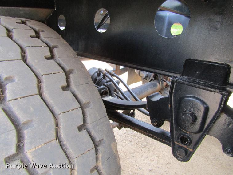 image for item DF3838 1999 Smithco side dump trailer