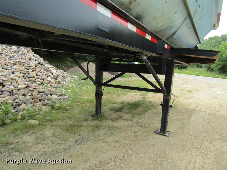 image for item DF3838 1999 Smithco side dump trailer