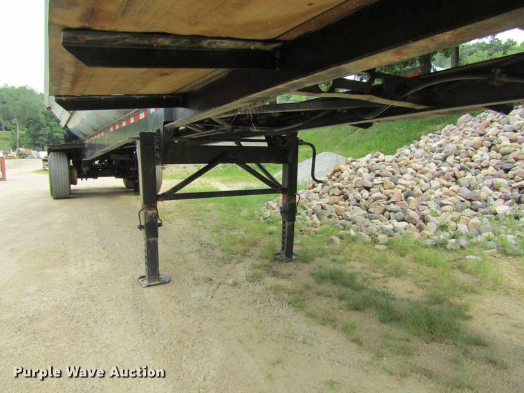 image for item DF3838 1999 Smithco side dump trailer