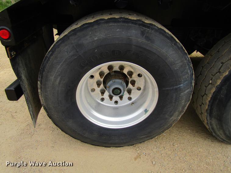 image for item DF3838 1999 Smithco side dump trailer