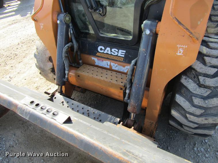 image for item DF3839 2013 Case SV250 skid steer
