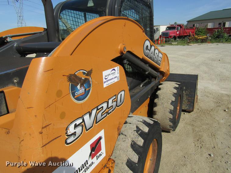 image for item DF3839 2013 Case SV250 skid steer