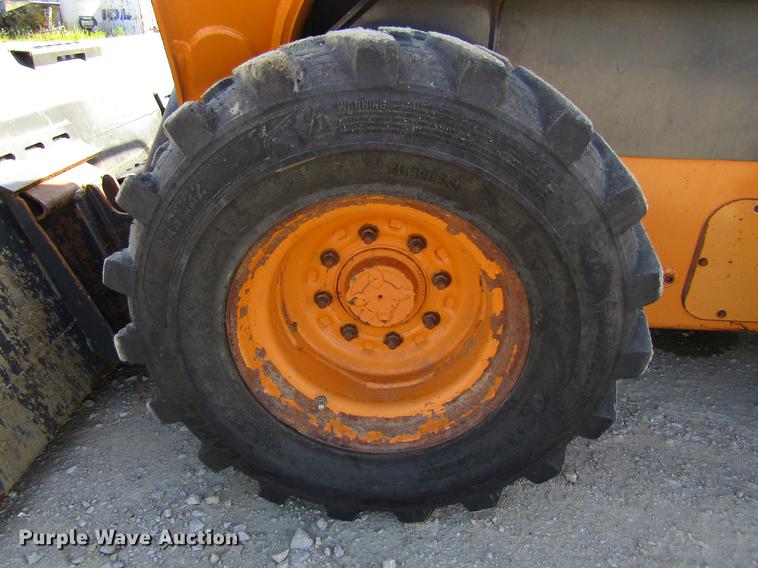 image for item DF3839 2013 Case SV250 skid steer