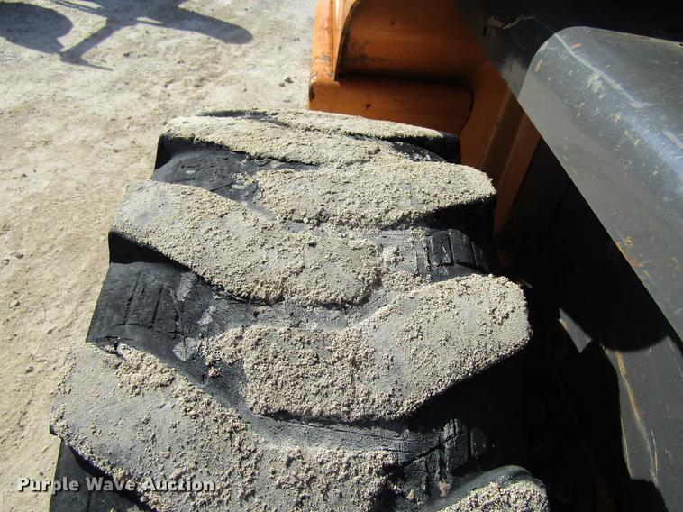 image for item DF3839 2013 Case SV250 skid steer
