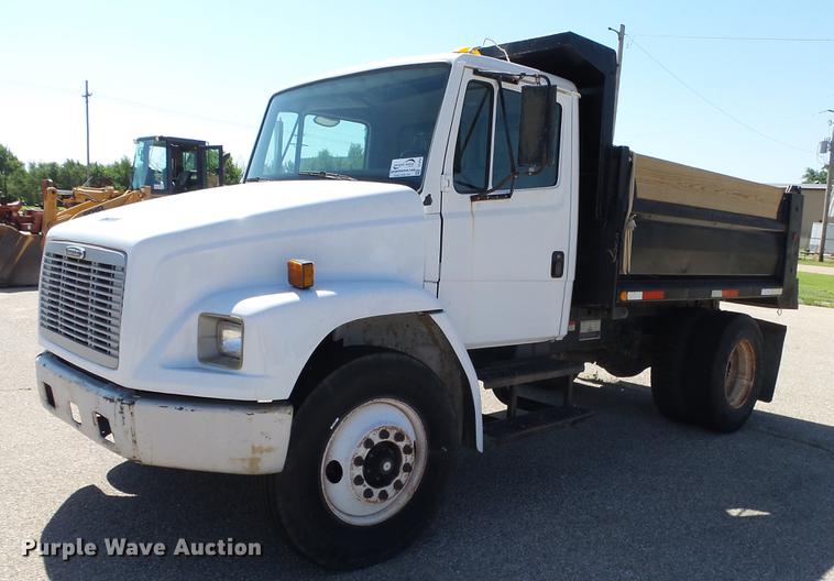 image for item DF4284 2003 Freightliner Business Class M2 dump truck