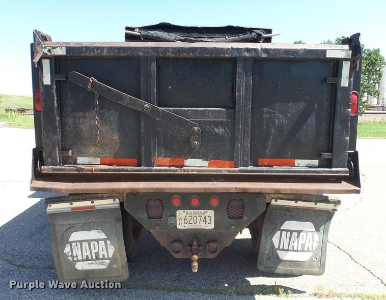 image for item DF4284 2003 Freightliner Business Class M2 dump truck