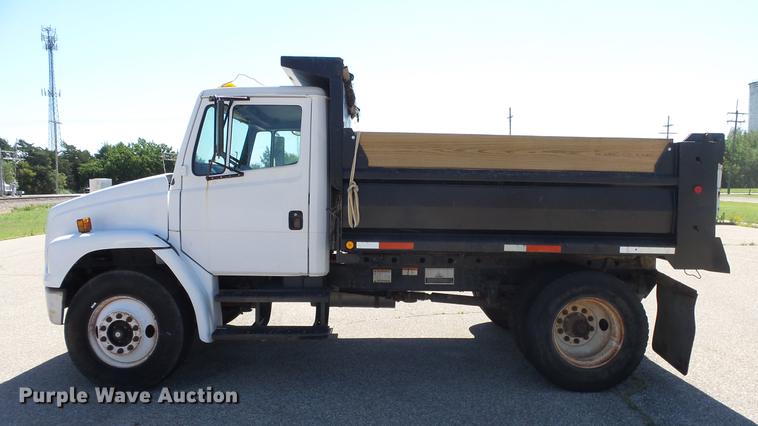 image for item DF4284 2003 Freightliner Business Class M2 dump truck
