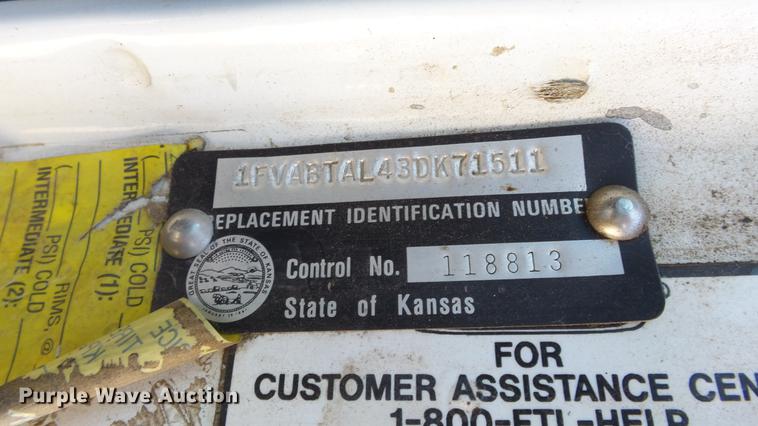 image for item DF4284 2003 Freightliner Business Class M2 dump truck