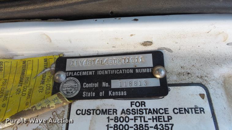 image for item DF4284 2003 Freightliner Business Class M2 dump truck