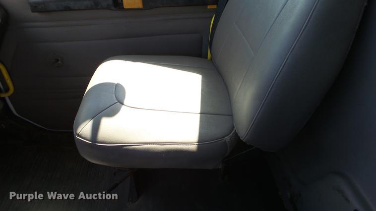 image for item DF4284 2003 Freightliner Business Class M2 dump truck