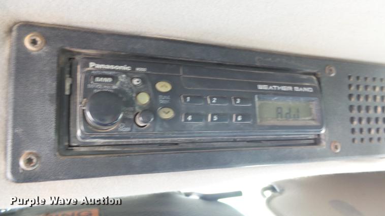 image for item DF4284 2003 Freightliner Business Class M2 dump truck