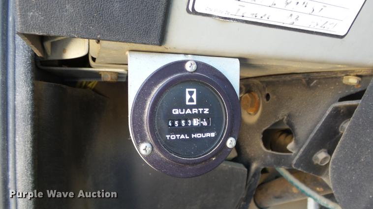 image for item DF4284 2003 Freightliner Business Class M2 dump truck