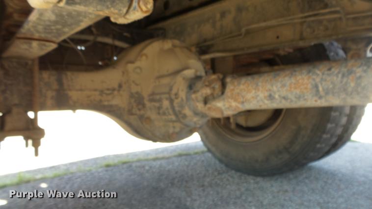 image for item DF4284 2003 Freightliner Business Class M2 dump truck