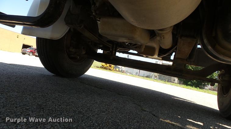 image for item DF4284 2003 Freightliner Business Class M2 dump truck