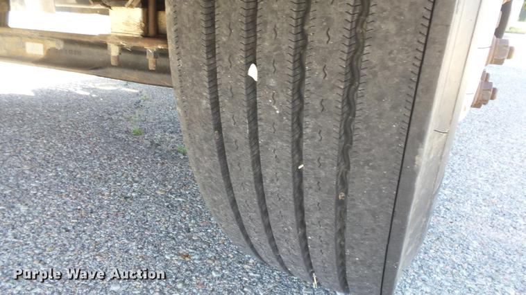 image for item DF4284 2003 Freightliner Business Class M2 dump truck